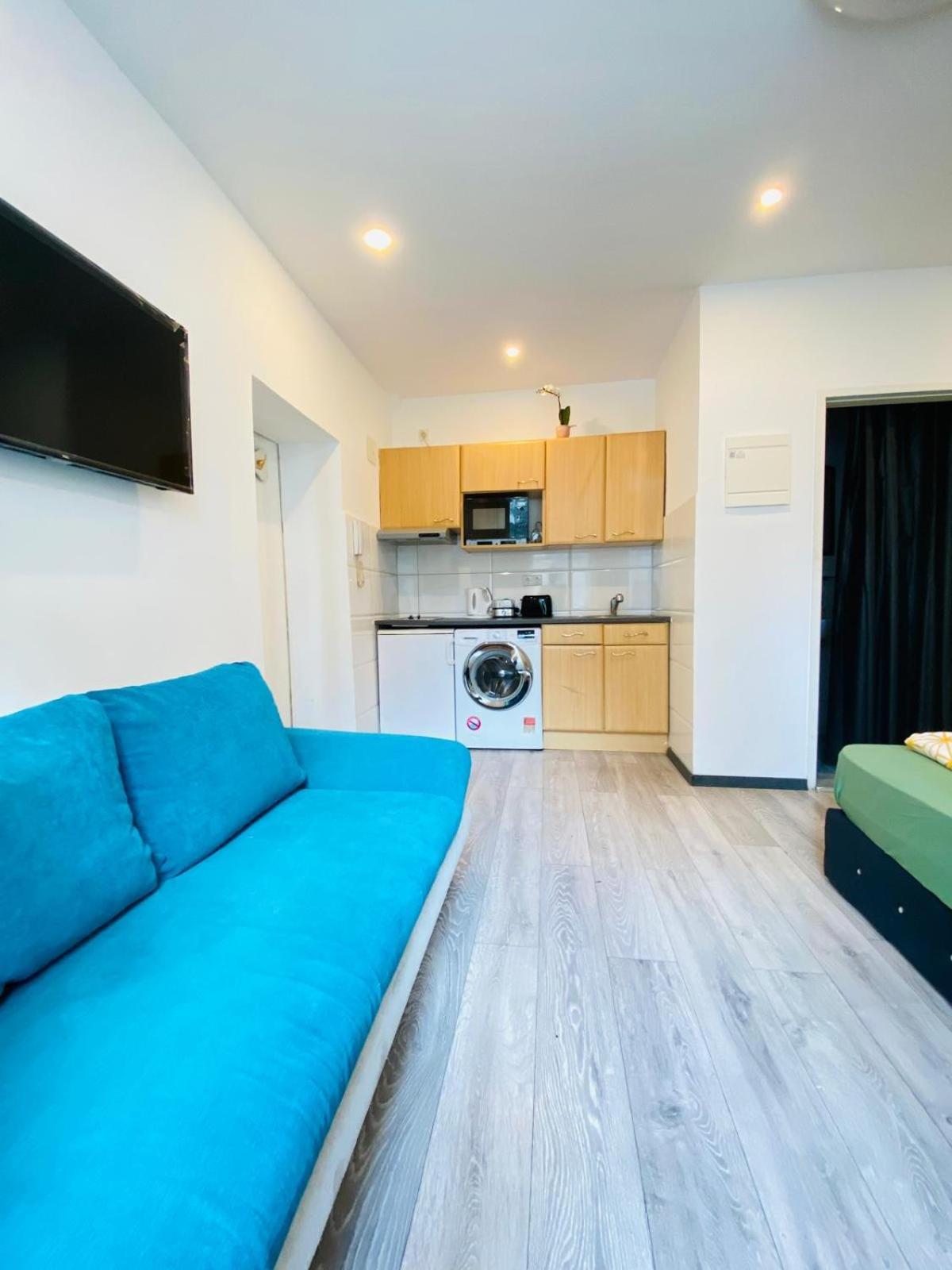 Cute 1Br Apt - 10 Mins Walk From Downtown ウィーン エクステリア 写真